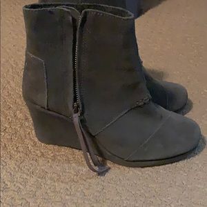 Toms wedge booties 7.5